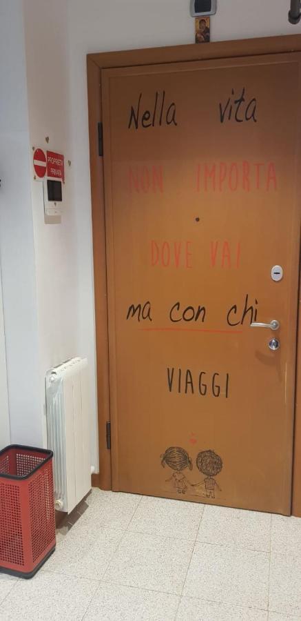 Alice Nel Paese Delle Meraviglie Sulbiate Exterior foto